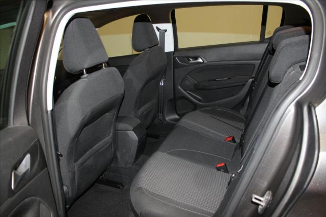 Peugeot 308 image 5