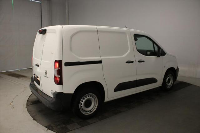Peugeot Partner image 2