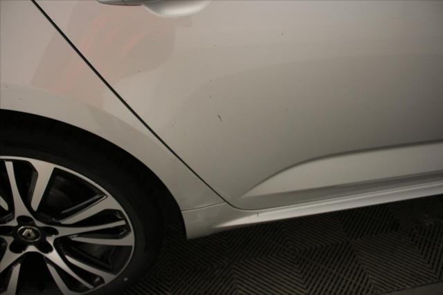 Renault Talisman Estate image 3