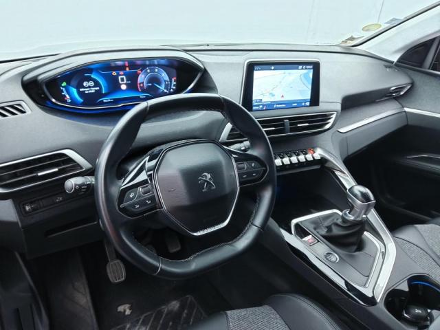 Peugeot 5008 image 8