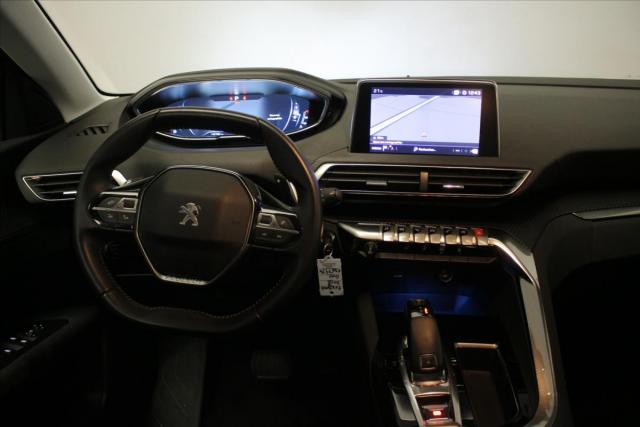 Peugeot 3008 image 8