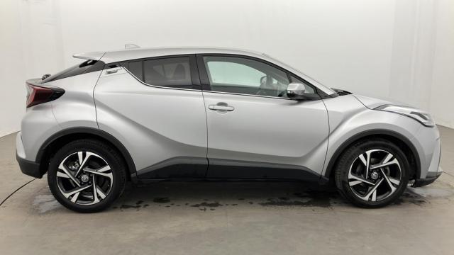 Toyota C-Hr image 6