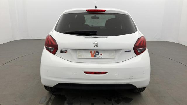 Peugeot 208 image 3