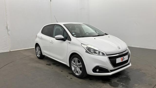 Peugeot 208 image 1