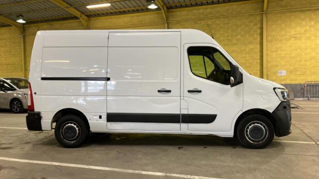 Renault Master image 8