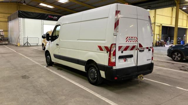 Renault Master image 2