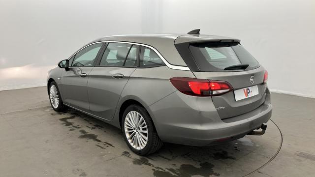 Opel Astra Sports Tourer image 6