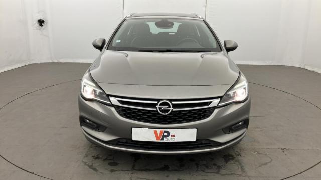 Opel Astra Sports Tourer image 5