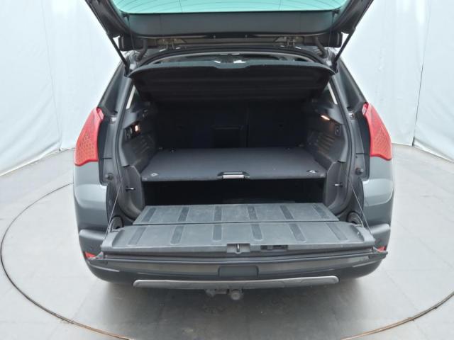 Peugeot 3008 image 1