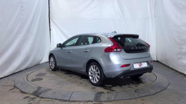 Volvo V40 image 3