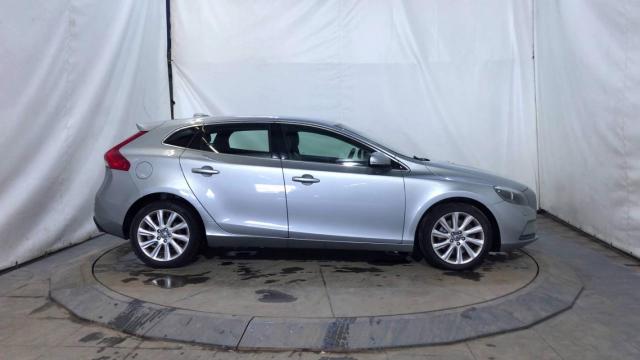Volvo V40 image 4