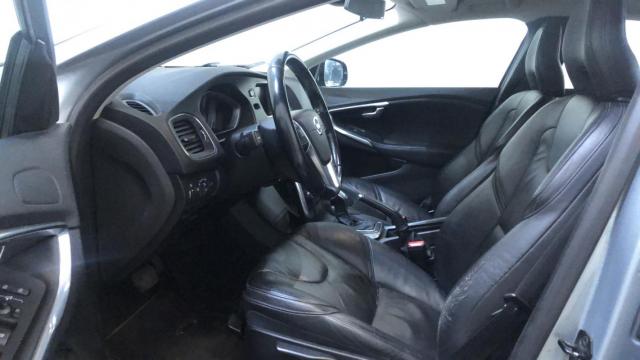 Volvo V40 image 8