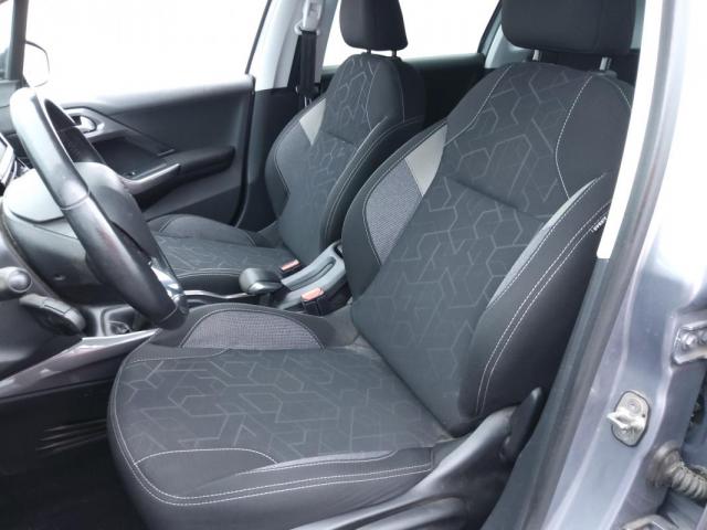 Peugeot 2008 image 5