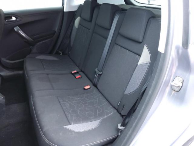 Peugeot 2008 image 1
