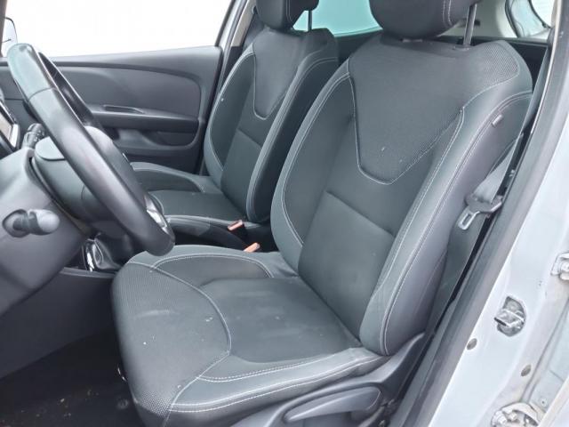 Renault Clio image 2