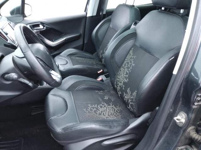 Peugeot 208 image 5
