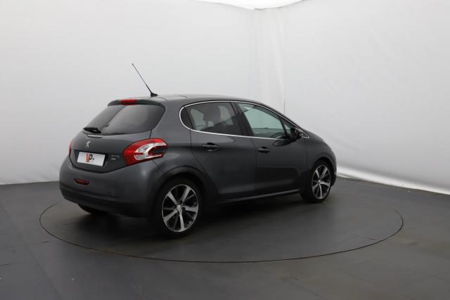 Peugeot 208 image 4