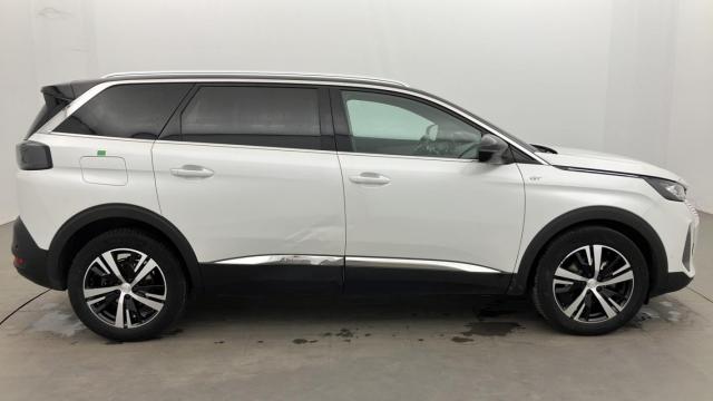 Peugeot 5008 image 3