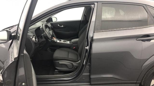 Hyundai Kona image 7