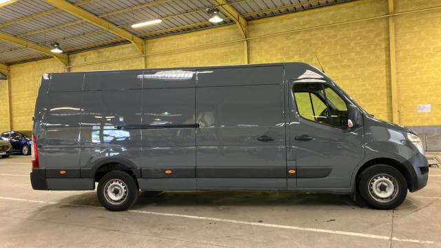 Nissan Interstar image 7