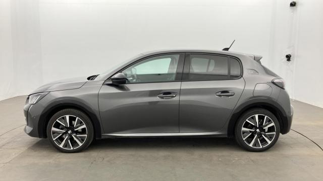 Peugeot 208 image 5