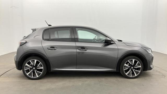 Peugeot 208 image 3