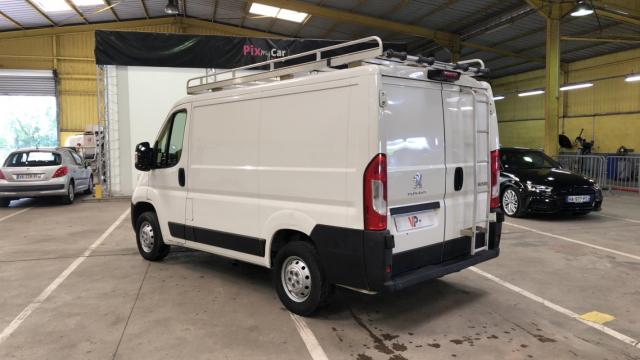 Peugeot Boxer image 2