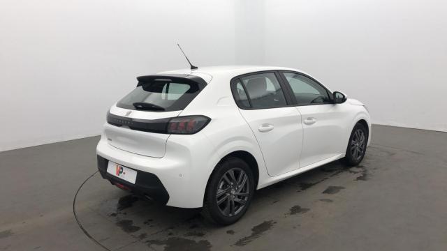 Peugeot 208 image 1