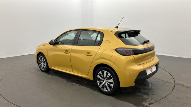 Peugeot 208 image 8