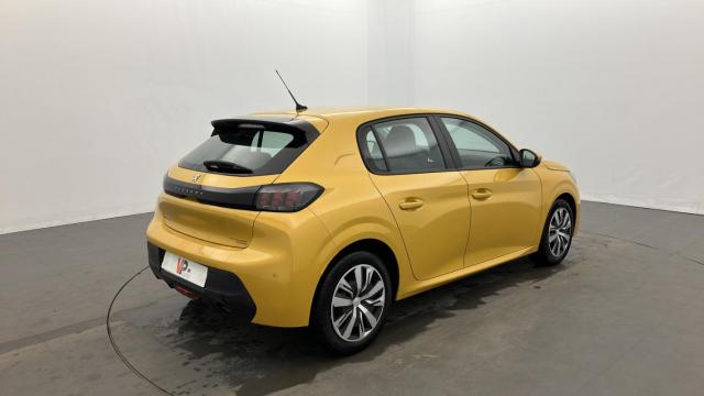 Peugeot 208 image 5