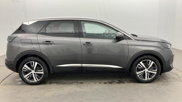 Peugeot 3008 image 2