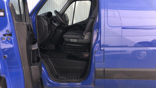 Renault Master image 1