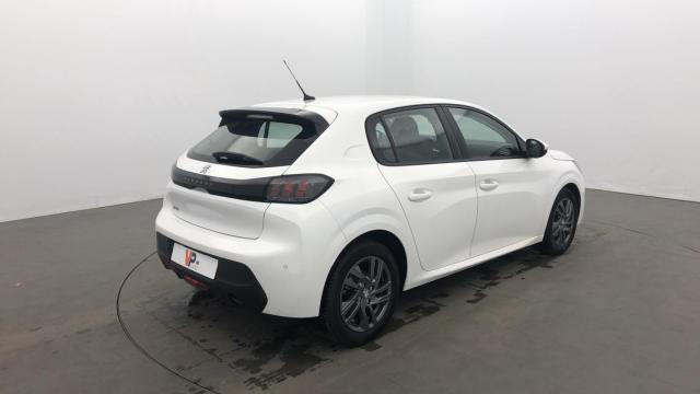Peugeot 208 image 1