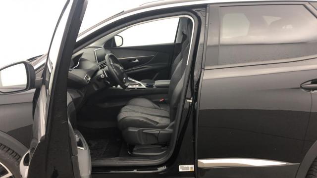Peugeot 3008 image 1