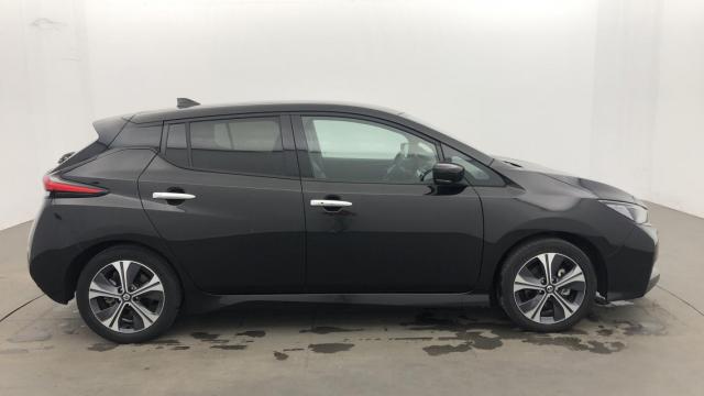 Nissan Leaf image 3