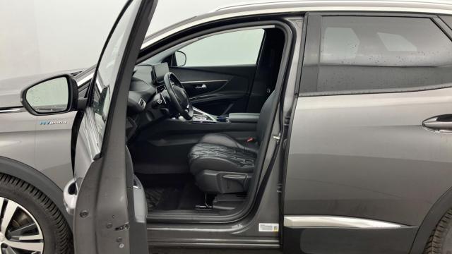 Peugeot 3008 image 1