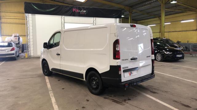 Renault Trafic image 2