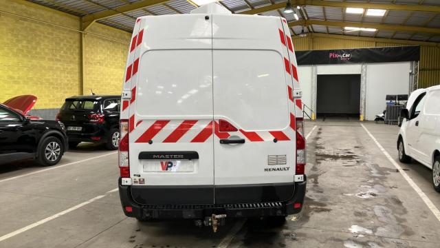 Renault Master image 2
