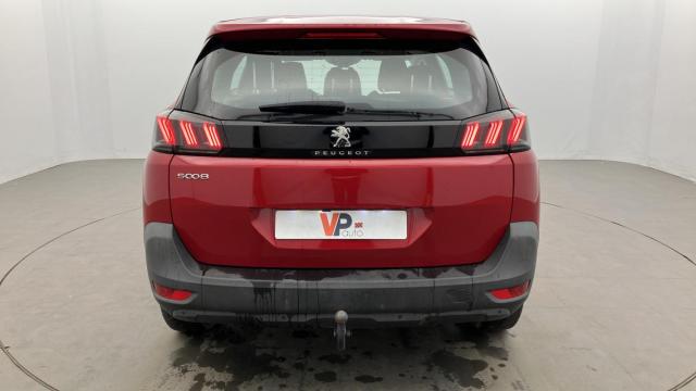Peugeot 5008 image 1