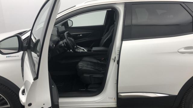 Peugeot 3008 image 1