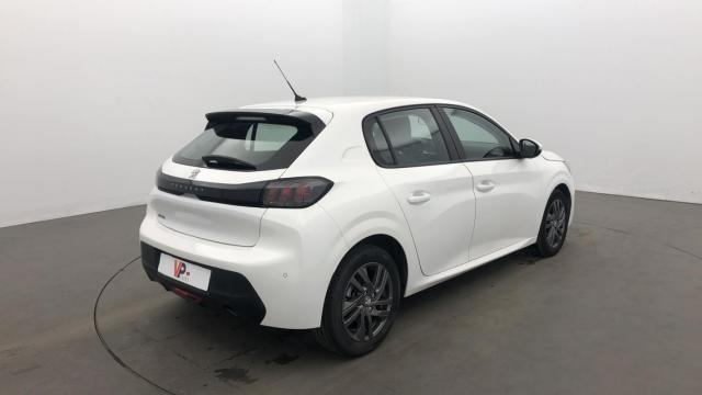 Peugeot 208 image 8