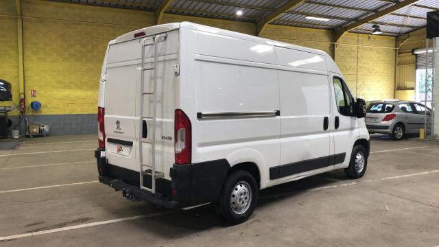 Peugeot Boxer image 1