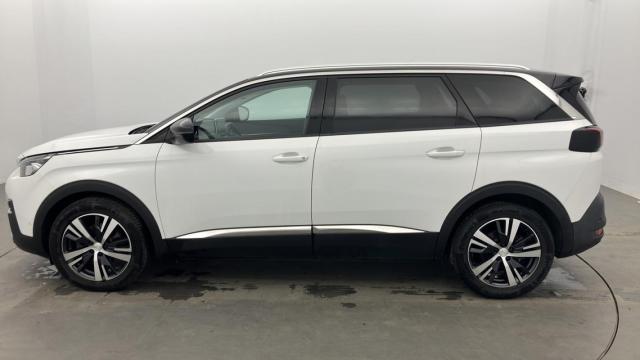 Peugeot 5008 image 3