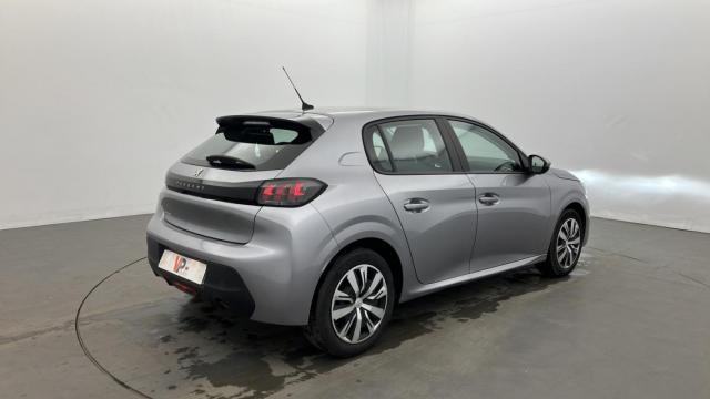 Peugeot 208 image 3
