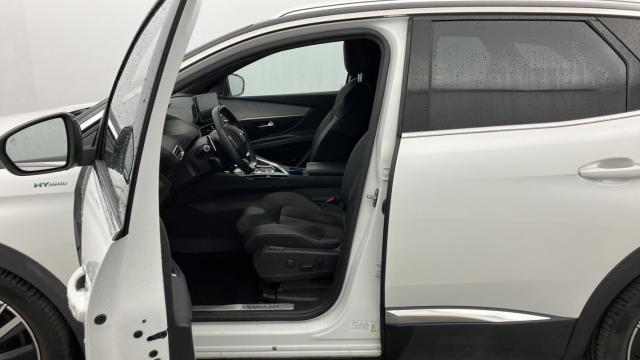 Peugeot 3008 image 3