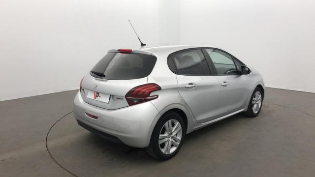 Peugeot 208 image 5