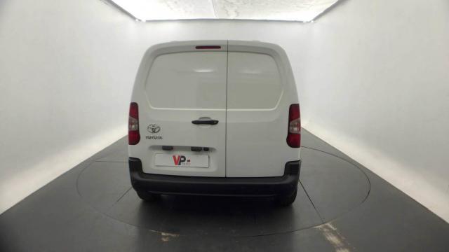 Toyota Proace City image 2