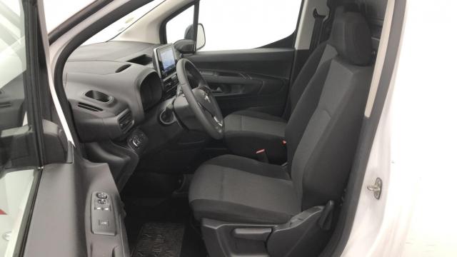 Opel Combo Cargo image 6