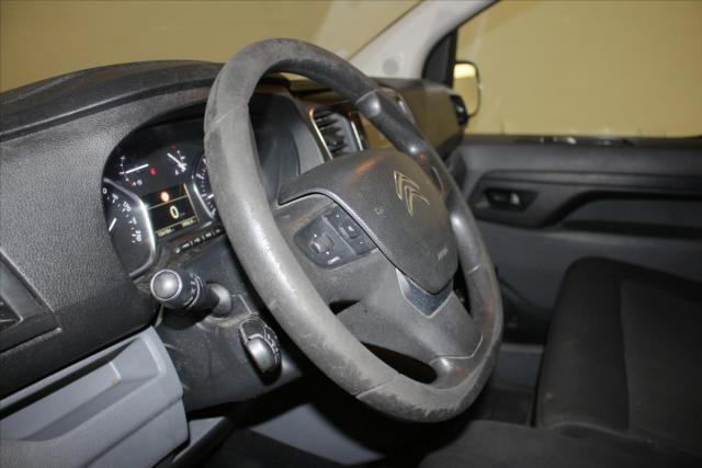 Citroen Jumpy image 2