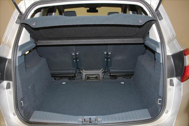Ford C-Max image 7